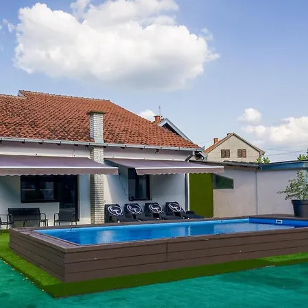 Апартаменты Excellent Time